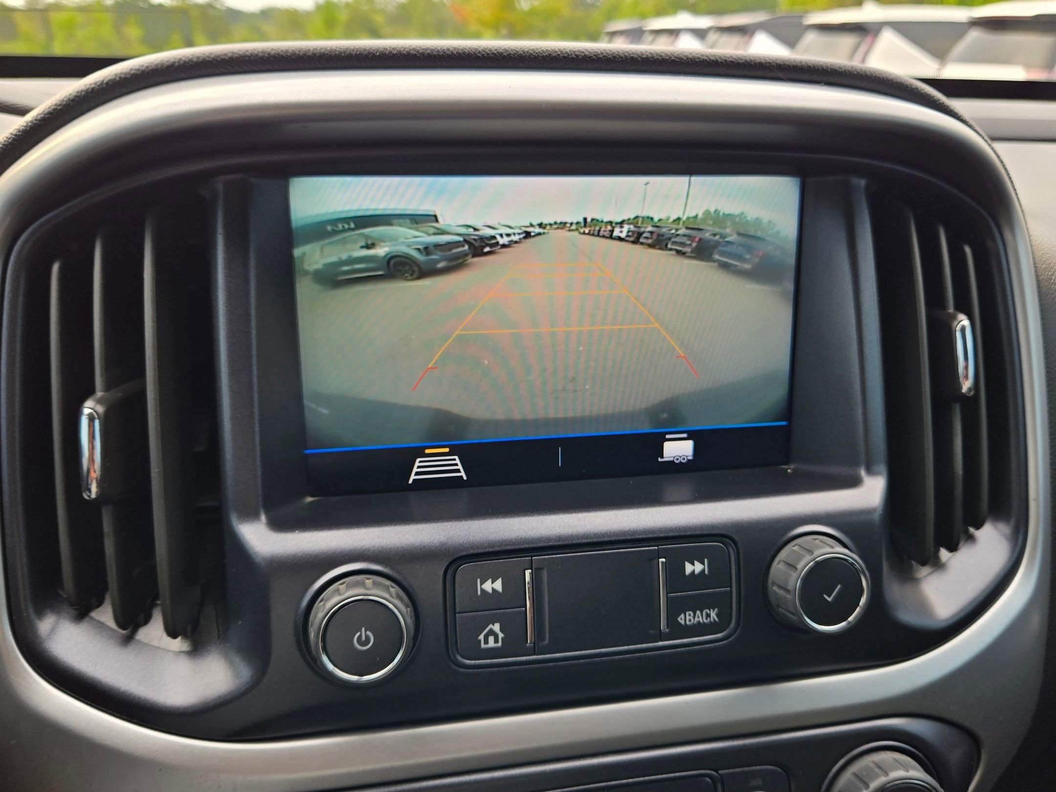 Used 2022 Chevrolet Colorado LT w/ LT Convenience Package image 28