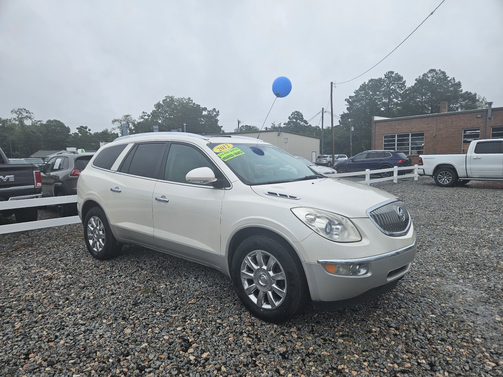 Used 2012 Buick Enclave Leather FWD image 3