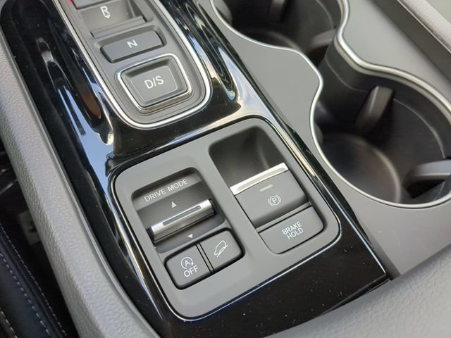 New 2025 Honda Pilot Touring image 29