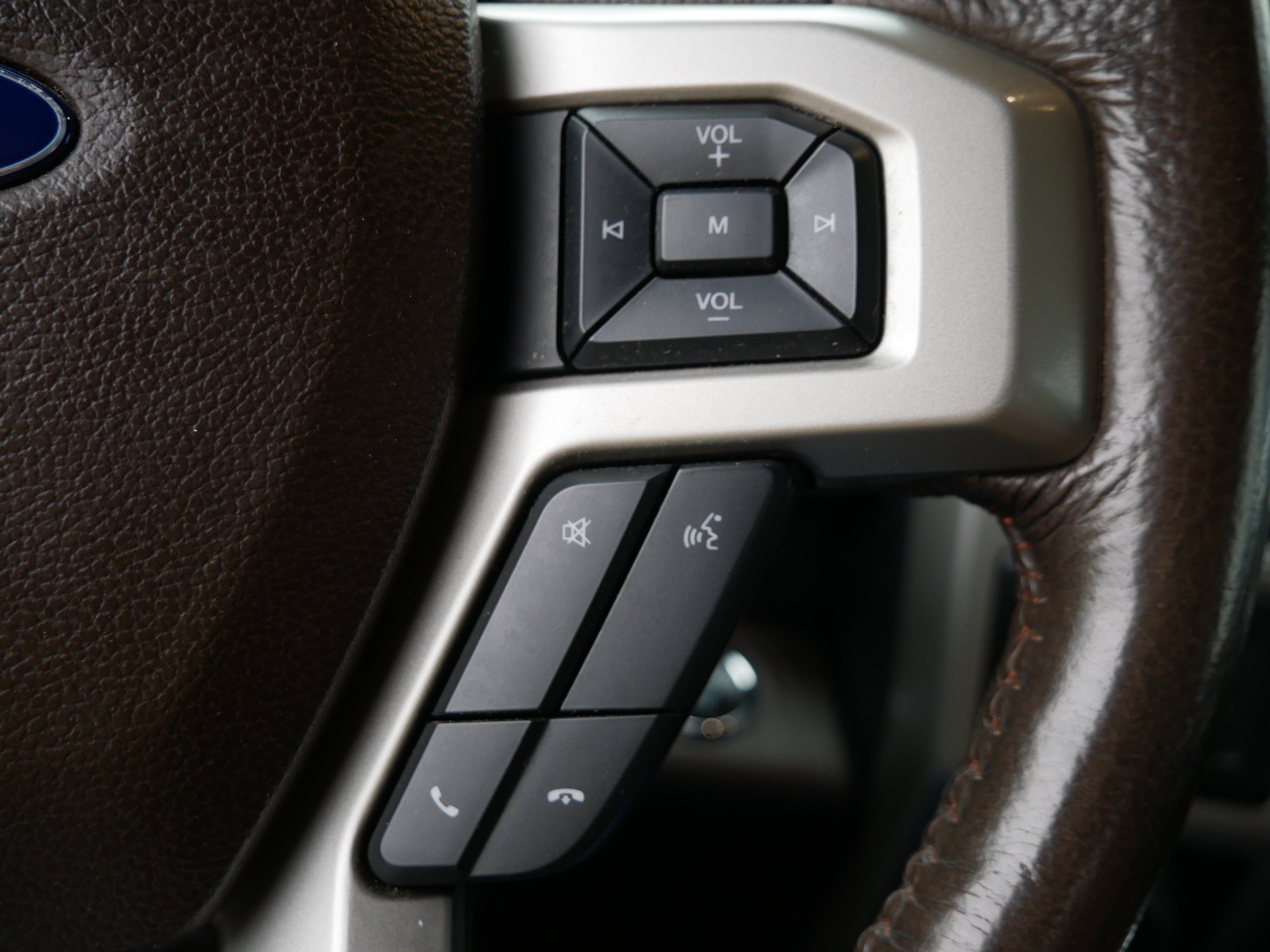 Used 2019 Ford F150 King Ranch w/ Equipment Group 601A Luxury AWD/4WD image 23