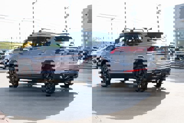 New 2026 Volkswagen Atlas Cross Sport SE image 4