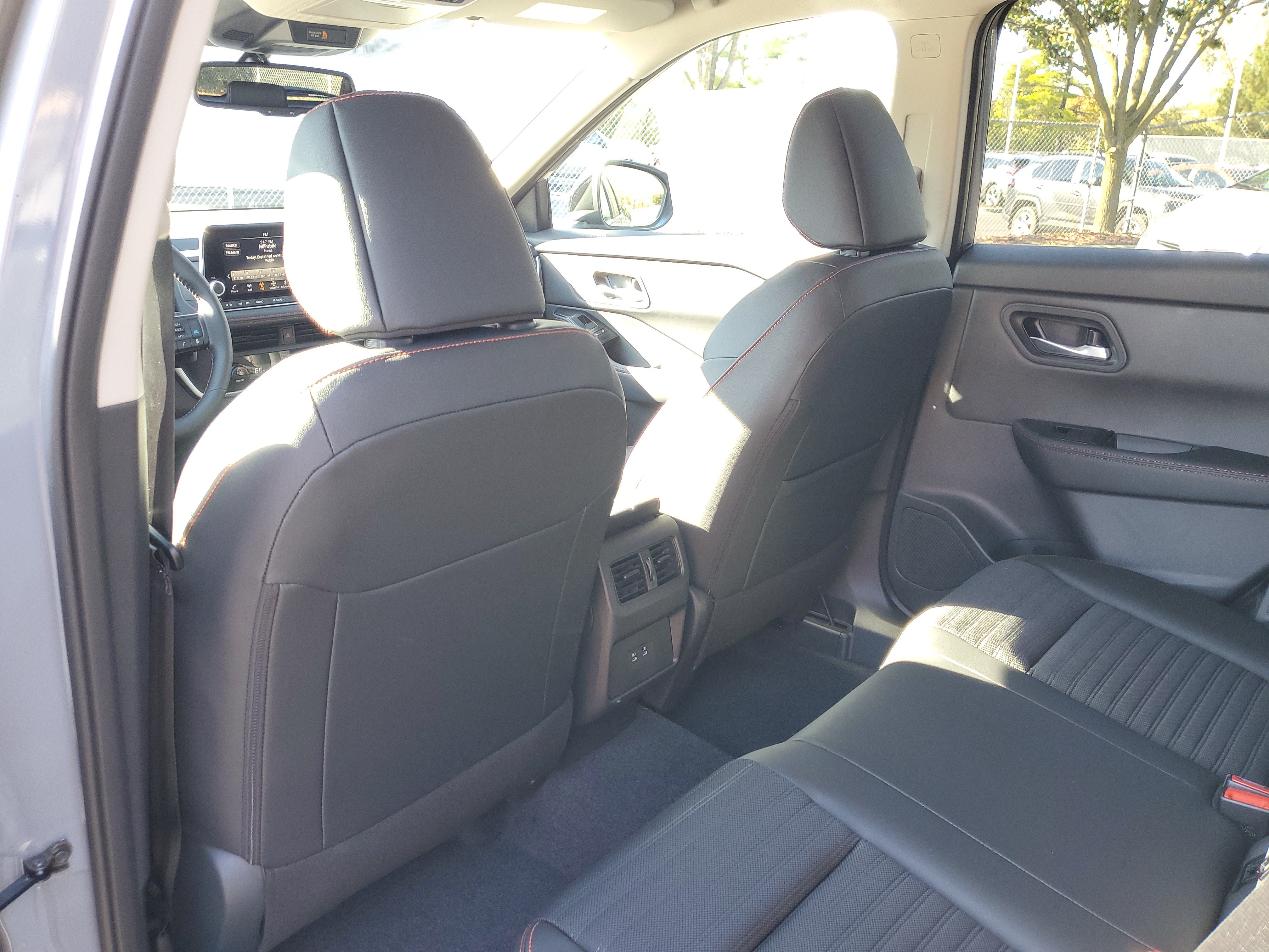 New 2027 Nissan Rogue SV w/ Rock Creek Premium Package AWD/4WD image 29