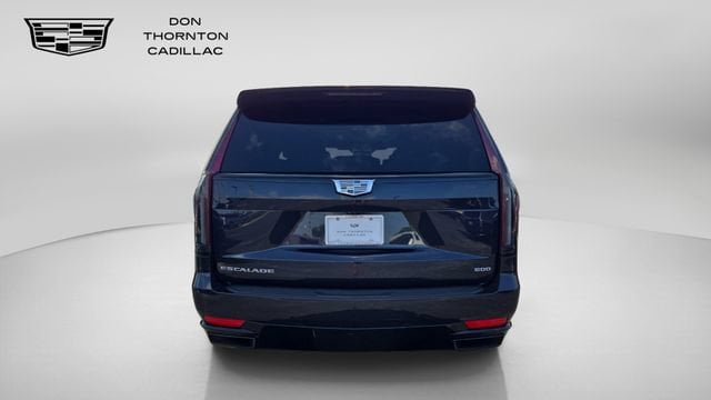 Used 2023 Cadillac Escalade Sport Platinum RWD image 4
