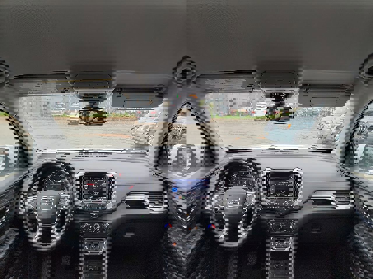 Used 2023 GMC Terrain SLT image 25