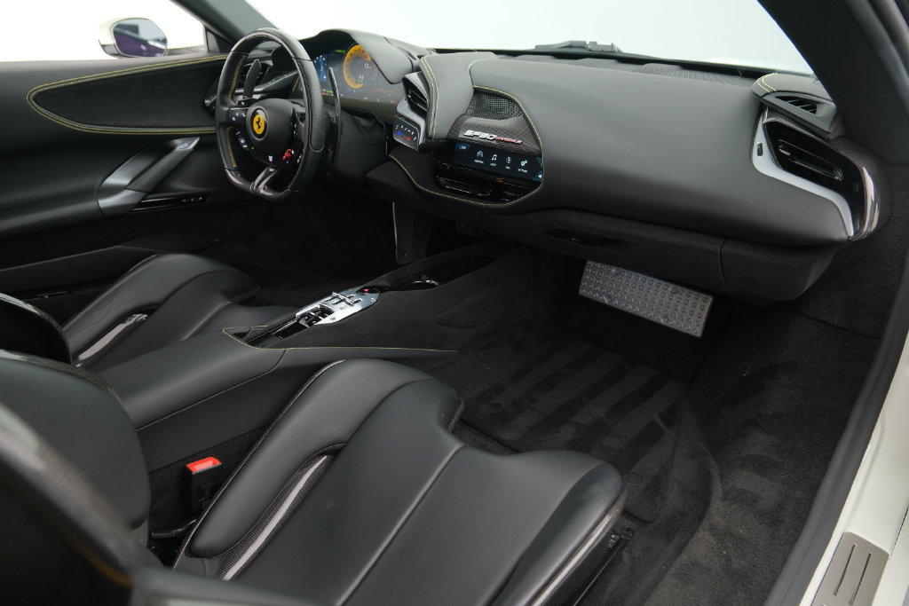 Used 2021 Ferrari SF90 Stradale AWD/4WD image 31