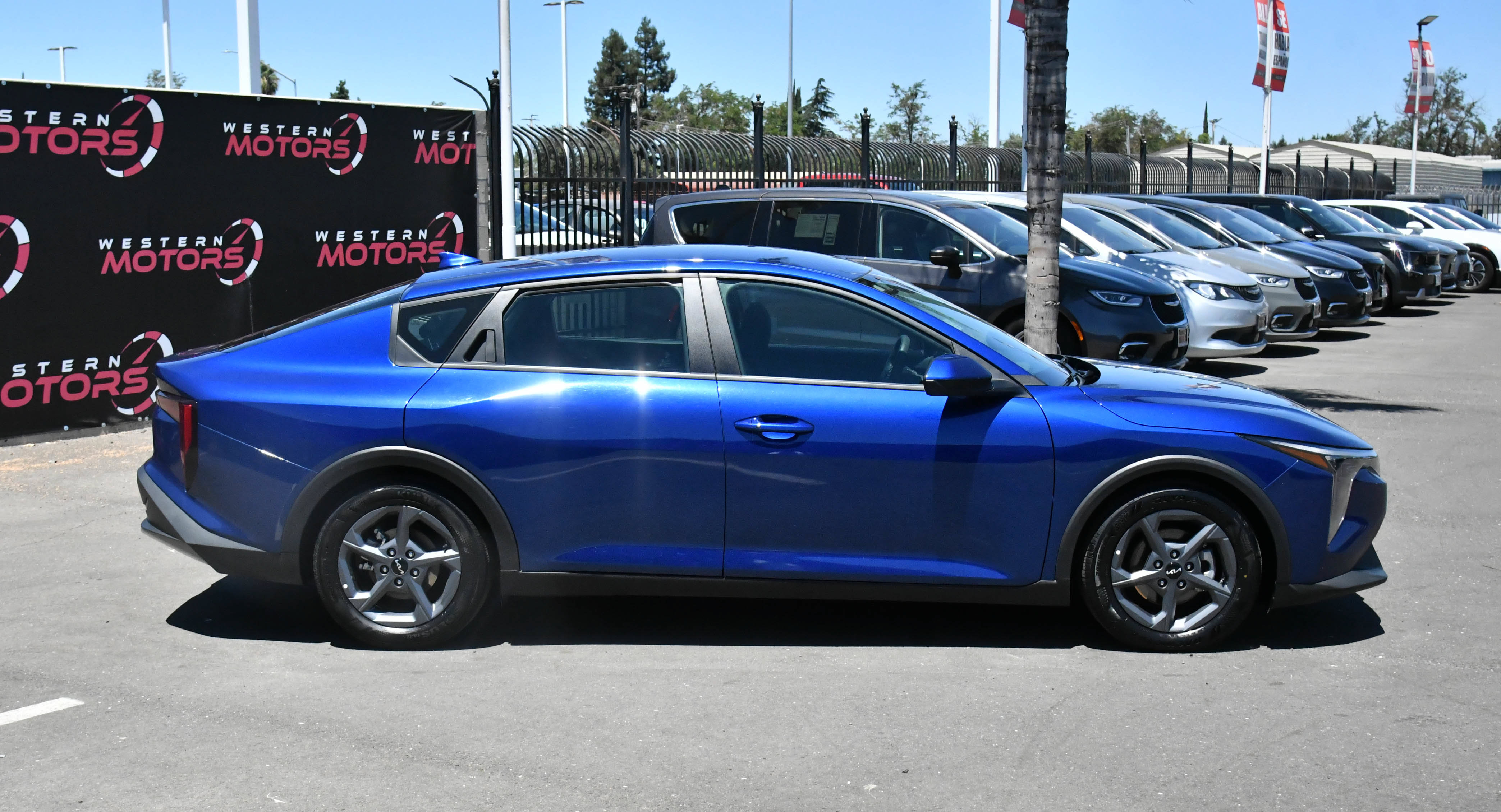 Used 2025 Kia K4 FWD image 9