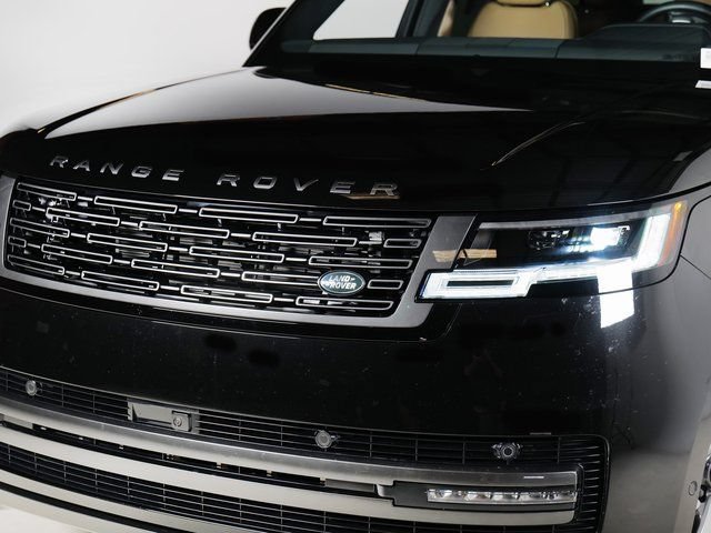 Used 2026 Land Rover Range Rover SE AWD/4WD image 27