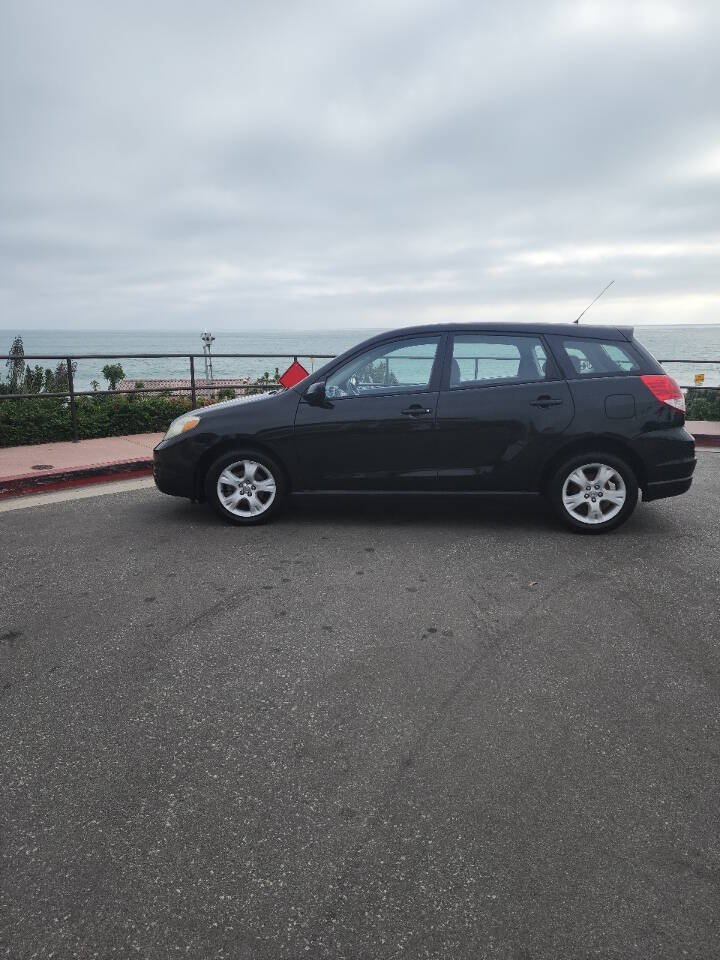 Used 2004 Toyota Matrix XR w/ Extra Value Pkg 2 FWD image 1