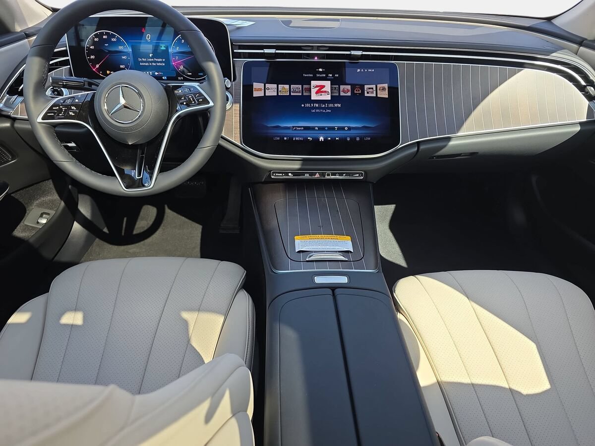 New 2026 Mercedes-Benz E 450 4MATIC Sedan image 9
