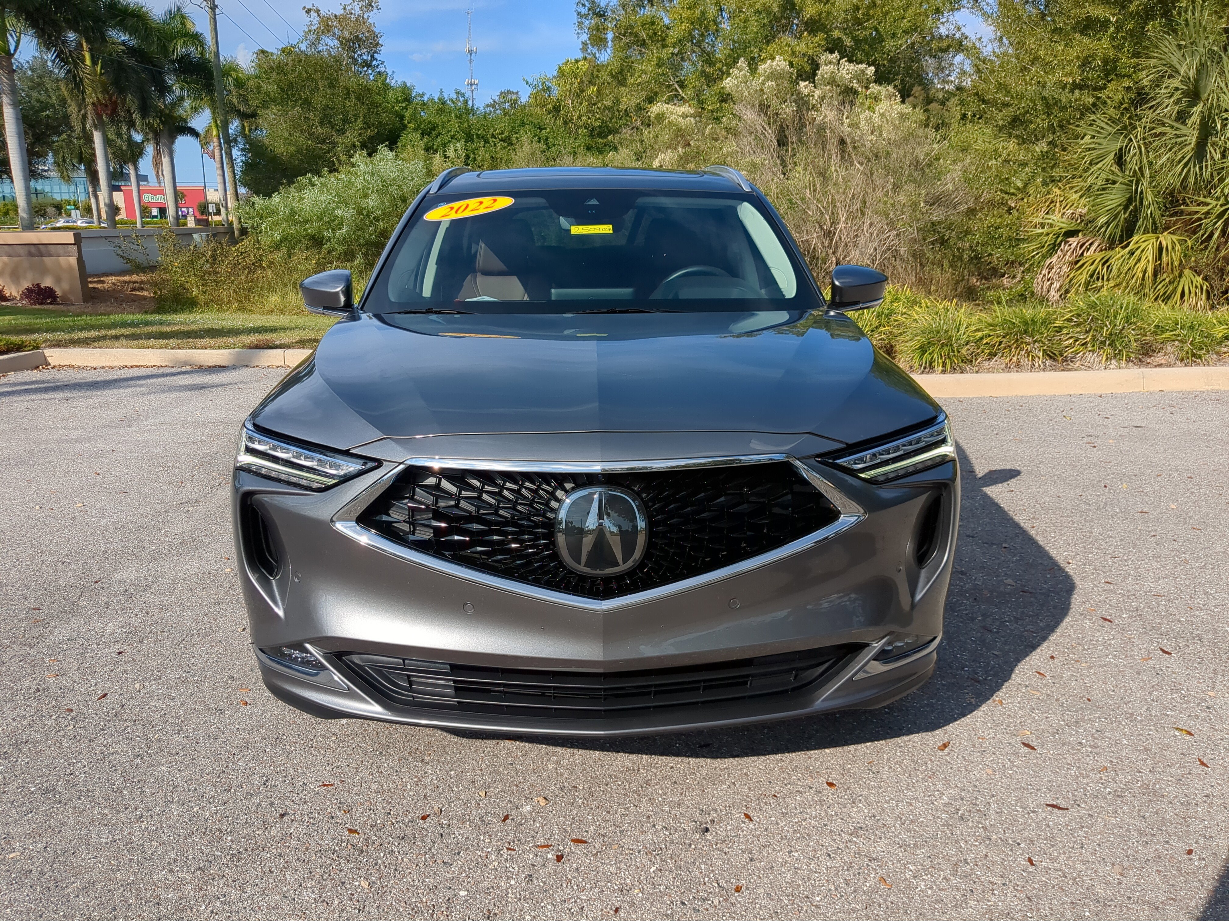 Used 2022 Acura MDX SH-AWD w/ Advance Package image 2