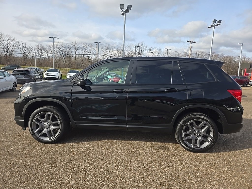 Used 2023 Honda Passport EX-L image 4