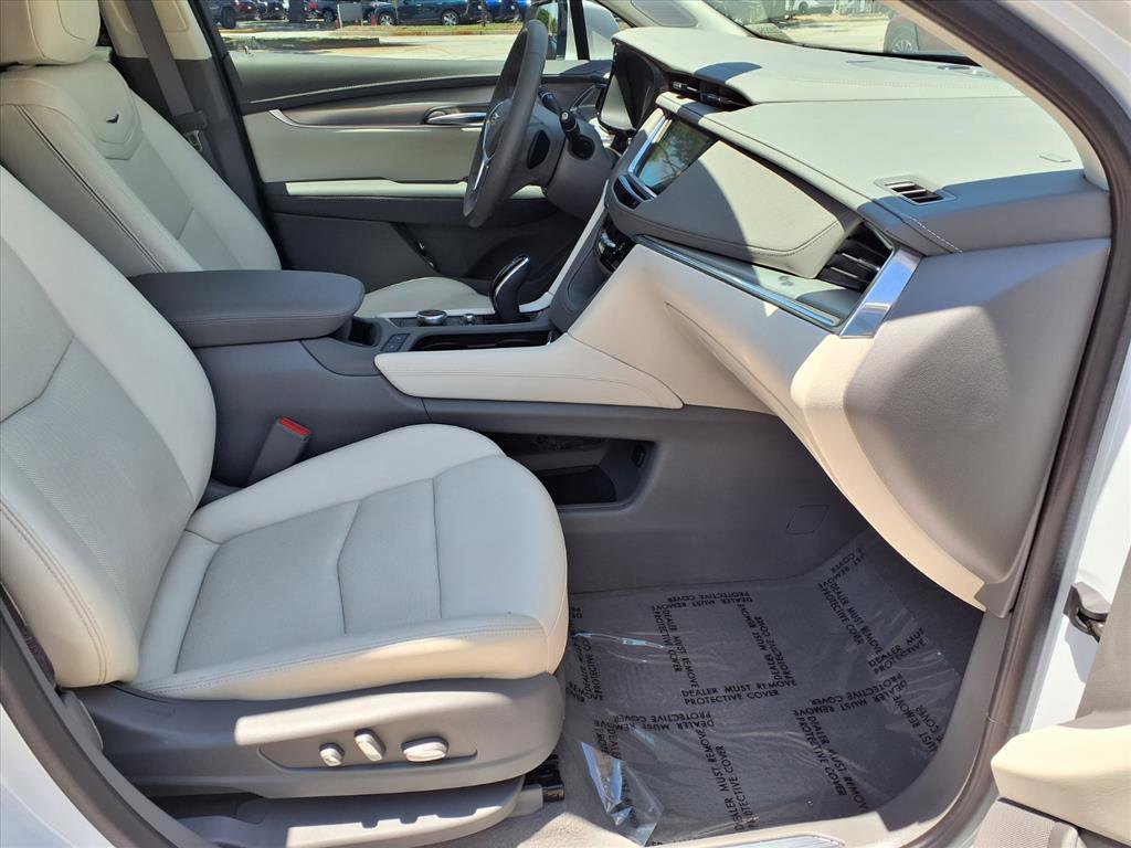 Used 2024 Cadillac XT5 Premium Luxury FWD image 9