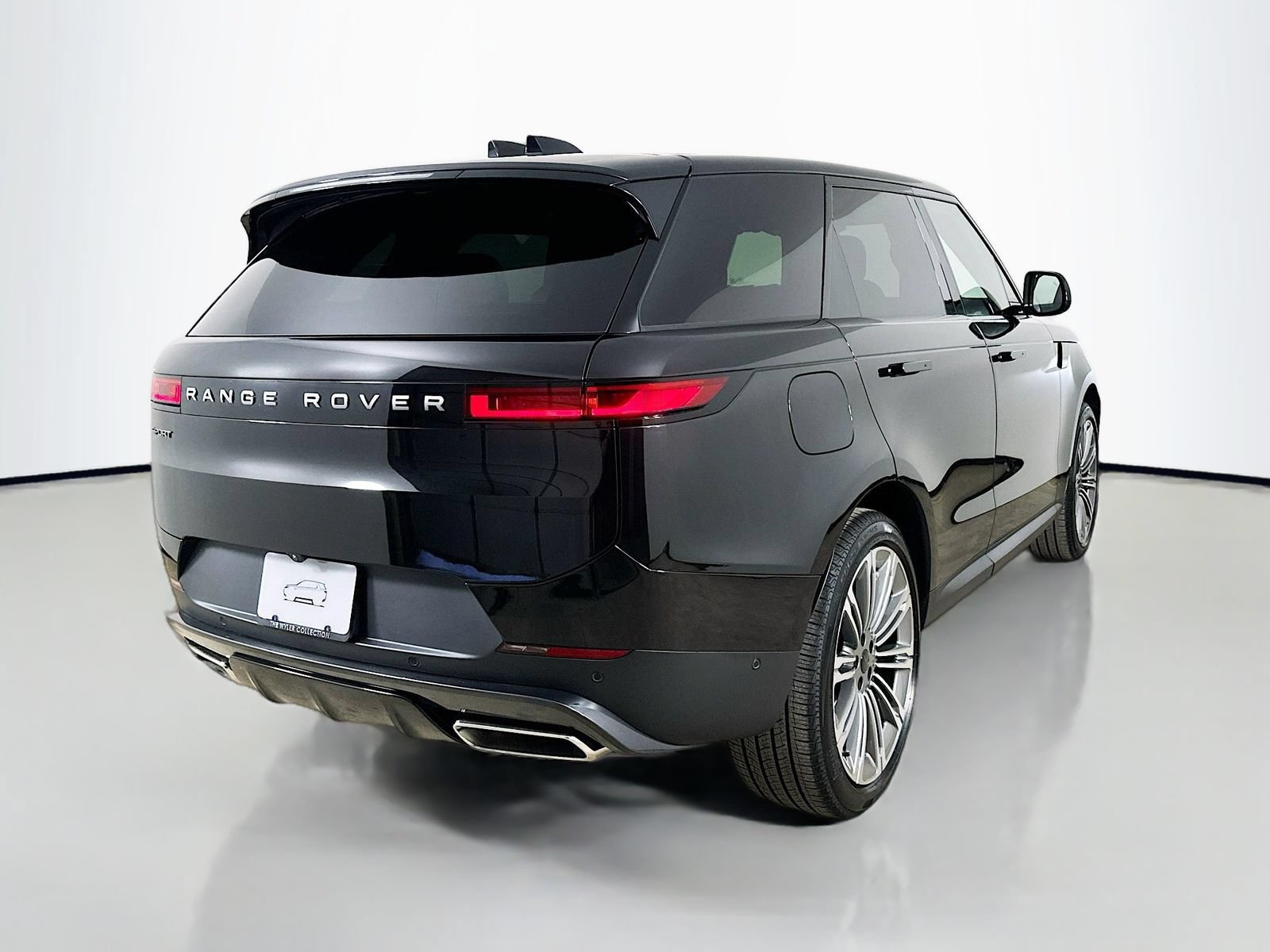 New 2026 Land Rover Range Rover Sport SE AWD/4WD image 5