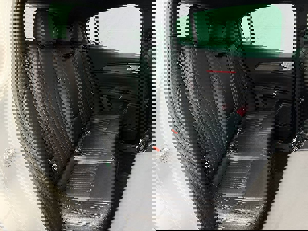 Used 2024 Maserati Grecale Modena image 37