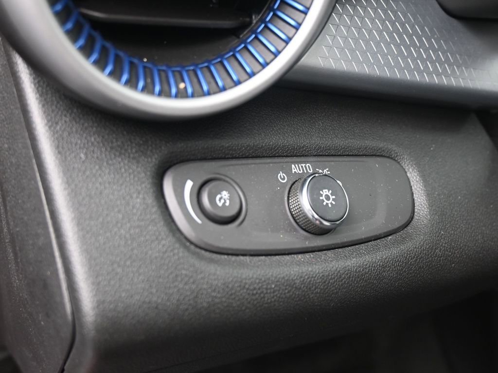 Used 2024 Chevrolet Trax LS image 13