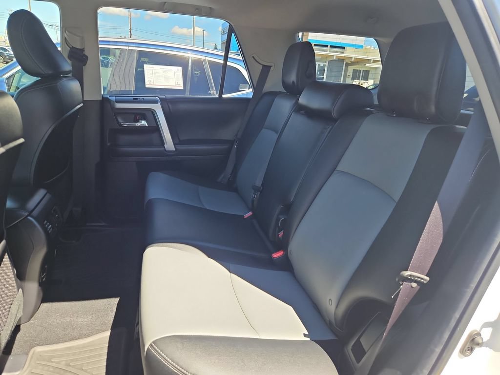 Used 2015 Toyota 4Runner SR5 Premium AWD/4WD image 23