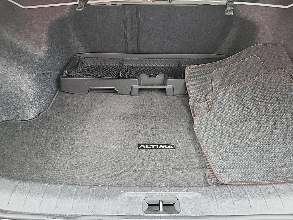 Used 2024 Nissan Altima 2.5 SR AWD/4WD image 18