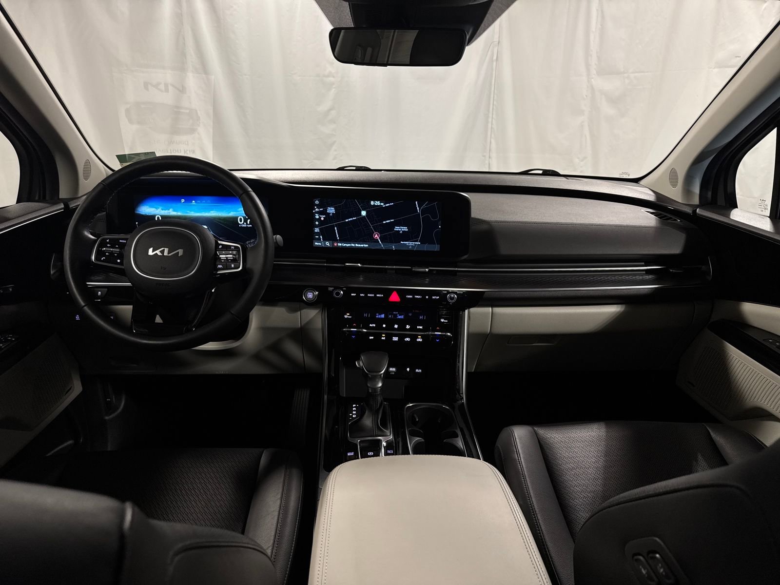 Used 2024 Kia Carnival SX Prestige image 5