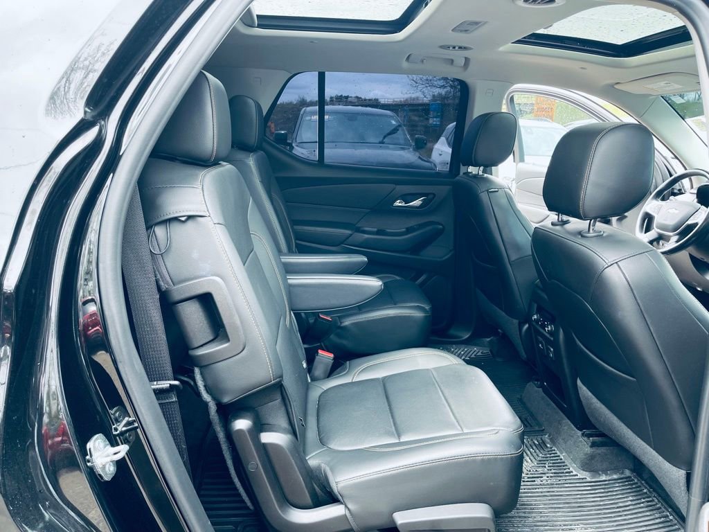 Used 2019 Chevrolet Traverse Premier w/ Redline Edition AWD/4WD image 24