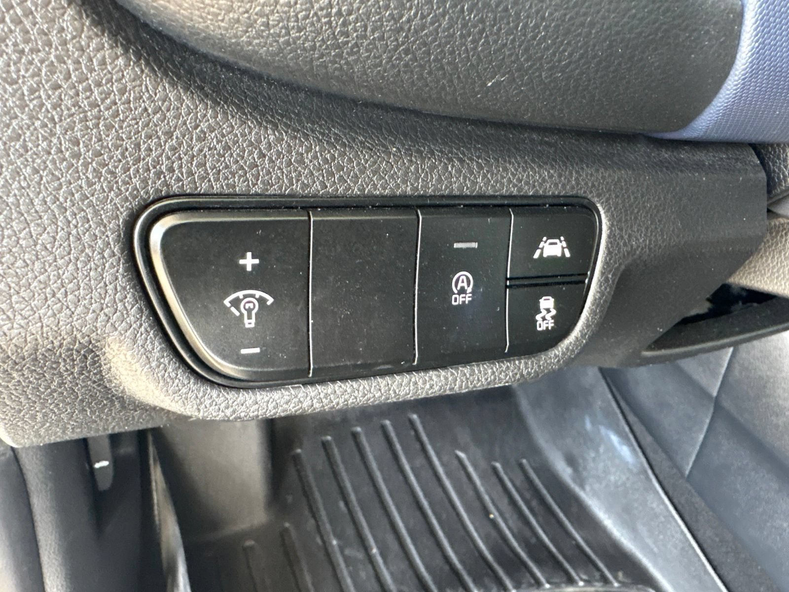 Used 2023 Kia Seltos S AWD/4WD image 12