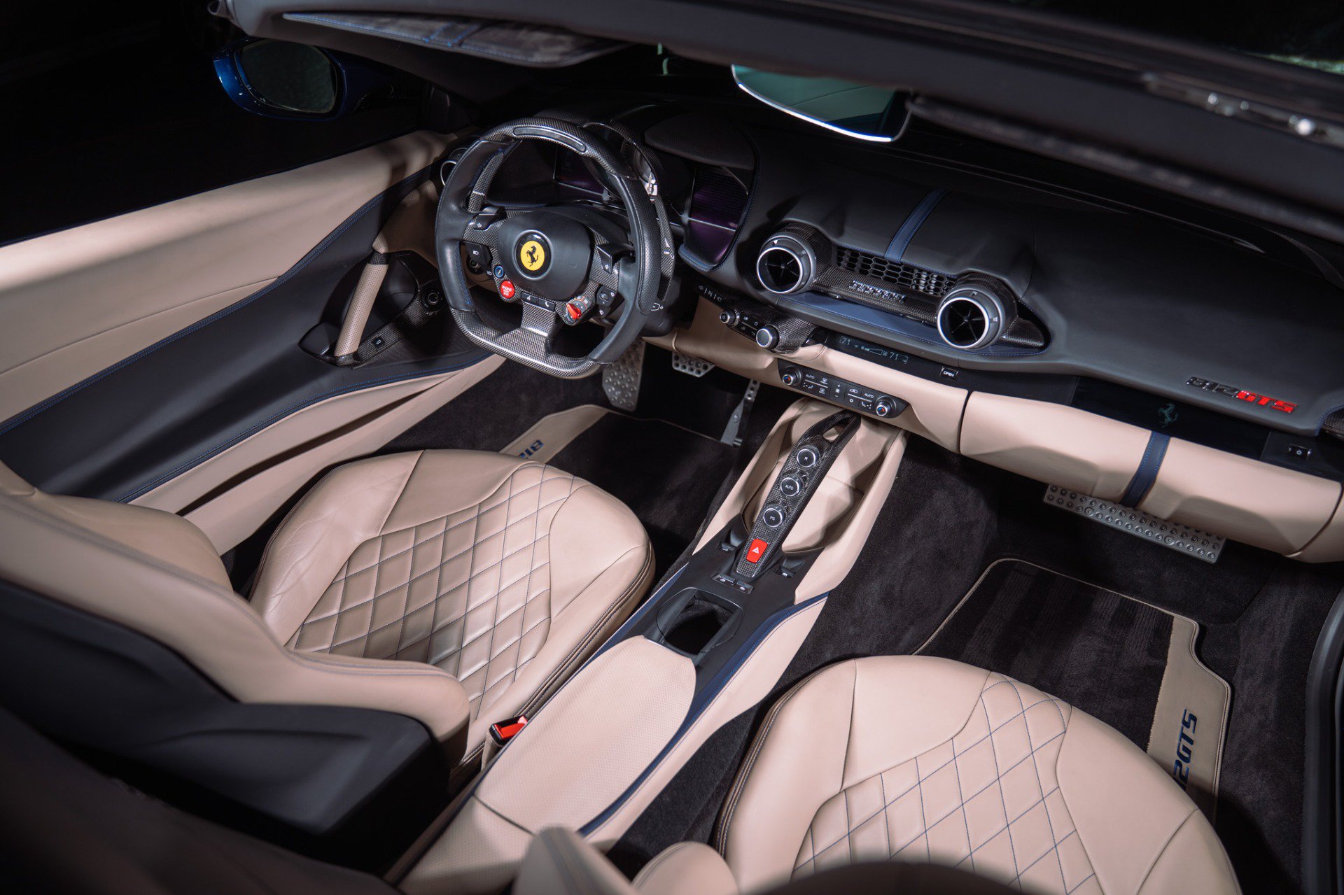 Used 2021 Ferrari 812 GTS RWD image 2