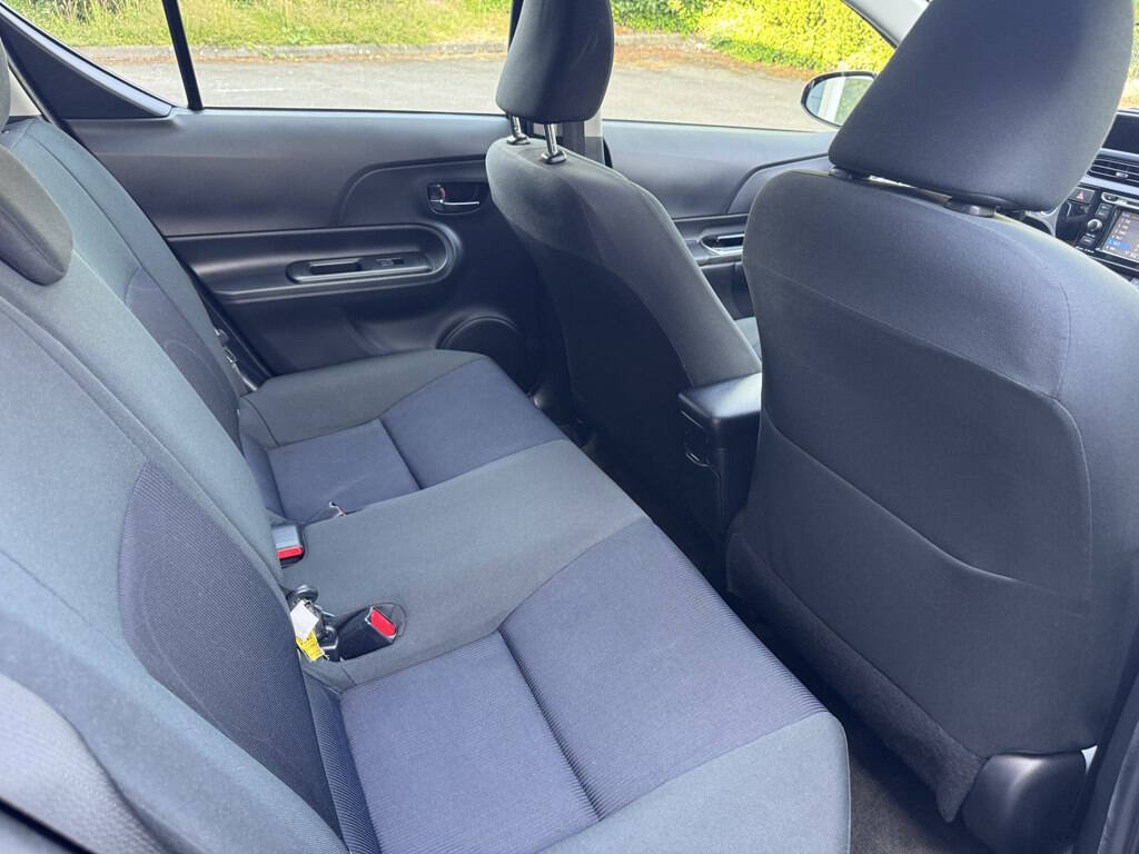 Used 2016 Toyota Prius C Three FWD image 22