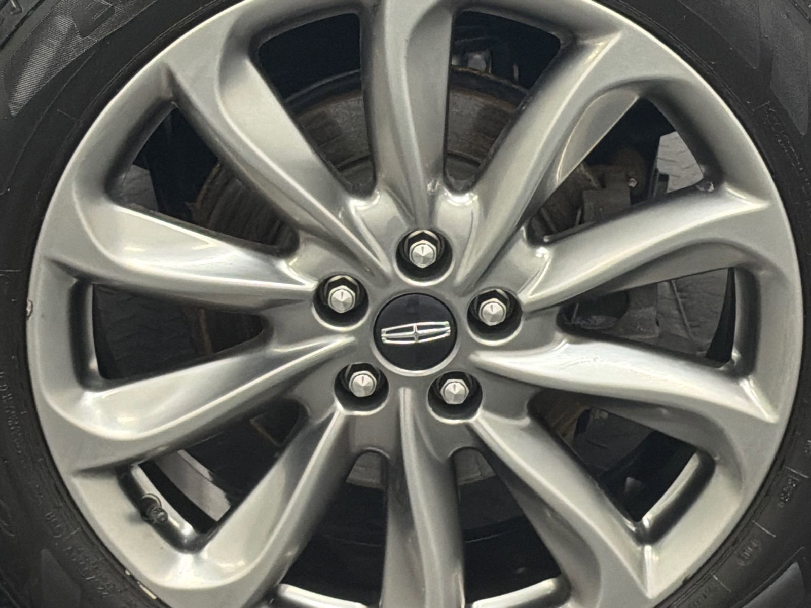 Used 2021 Lincoln Corsair AWD w/ Premium Package image 5
