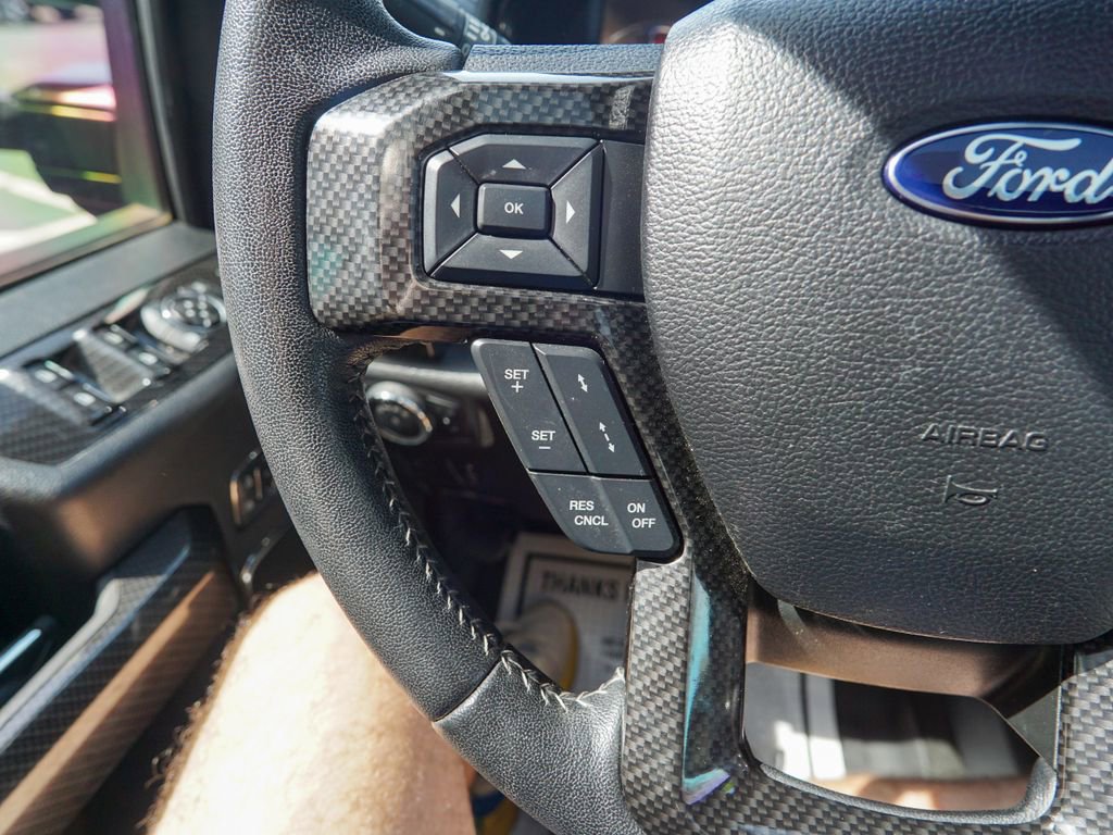 Used 2017 Ford F250 Lariat w/ Lariat Ultimate Package AWD/4WD image 27