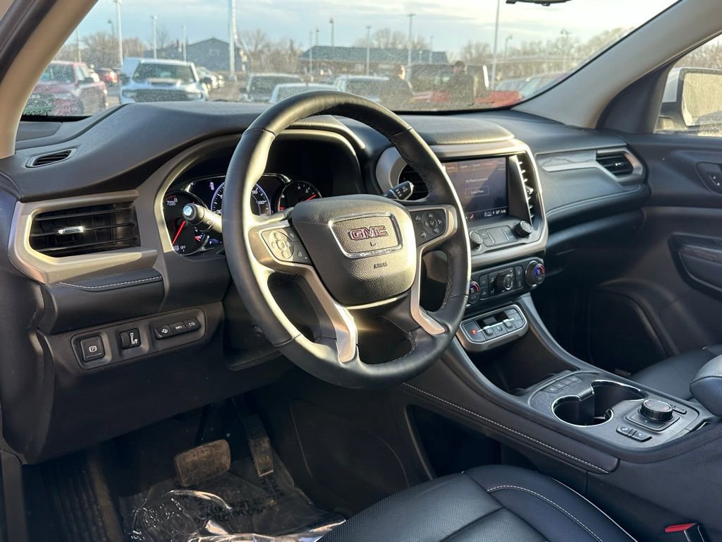 Used 2023 GMC Acadia Denali w/ Denali Ultimate Package image 10