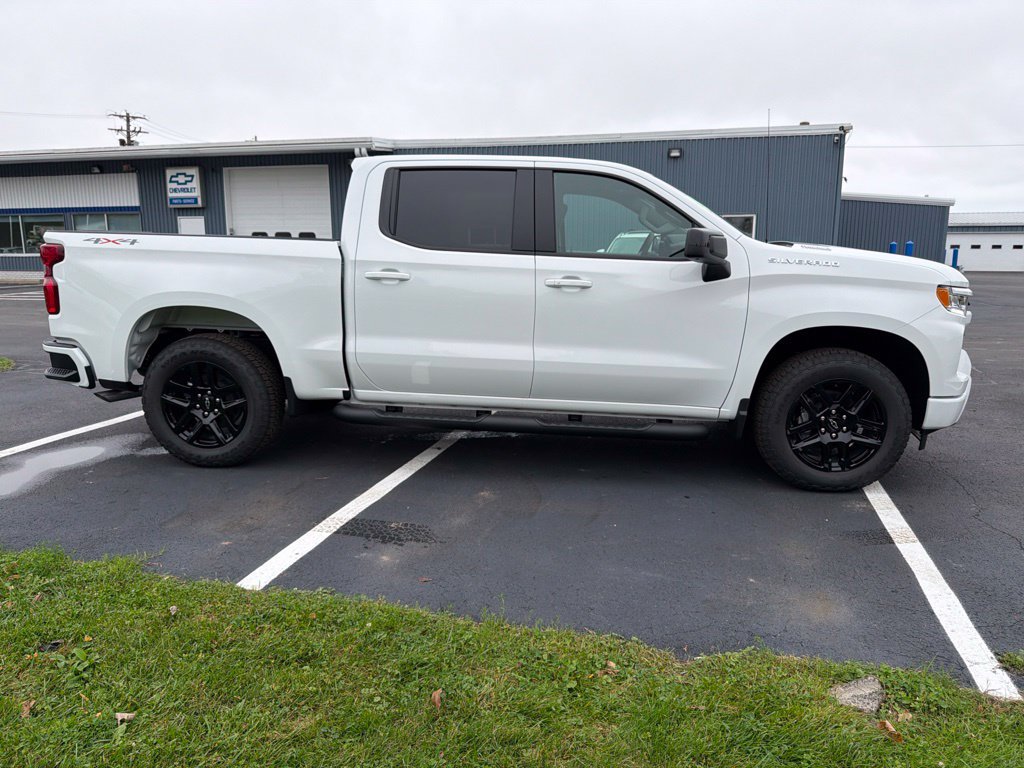 New 2026 Chevrolet Silverado 1500 RST w/ RST Select Package AWD/4WD image 2