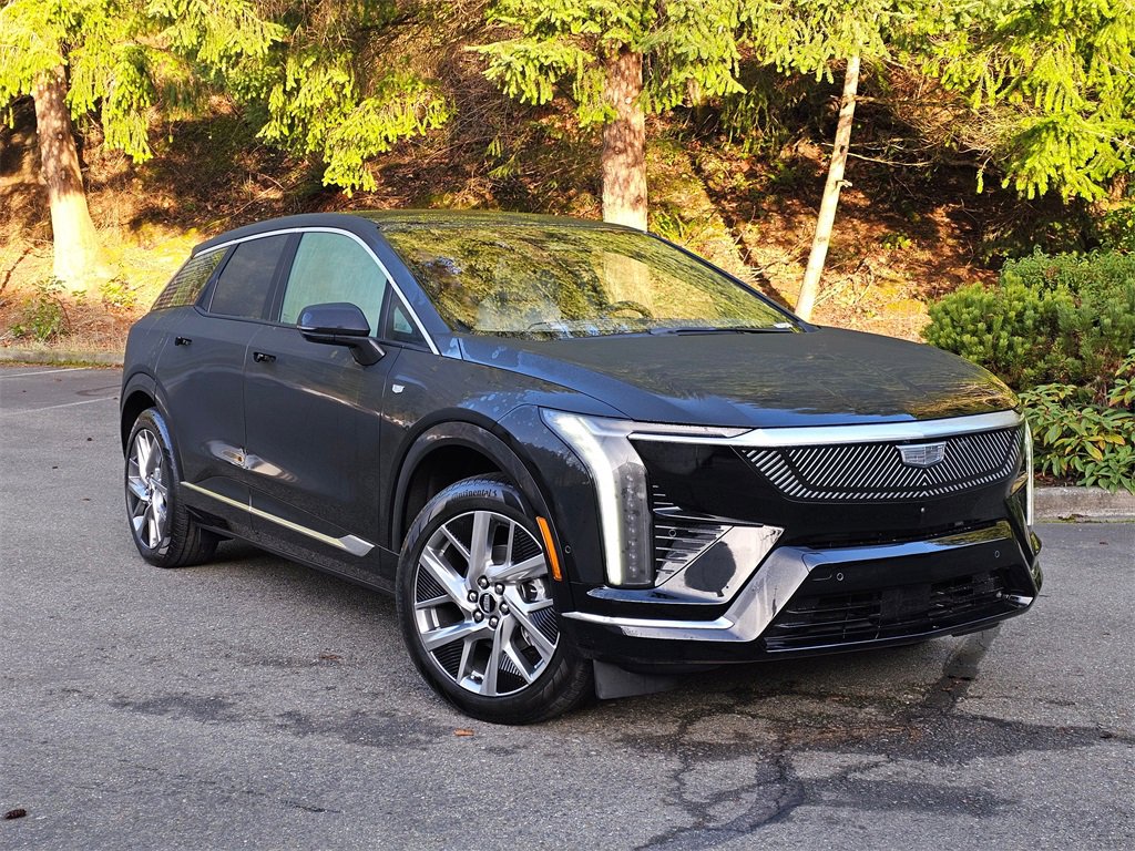 New 2026 Cadillac Optiq Luxury 2