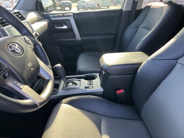 Used 2022 Toyota 4Runner SR5 Premium w/ Moonroof Package RWD image 9