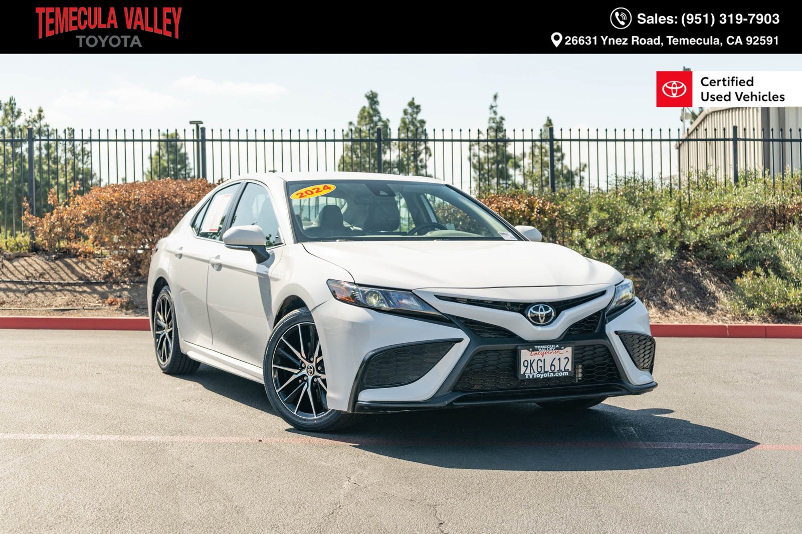 Certified 2024 Toyota Camry SE FWD image 1