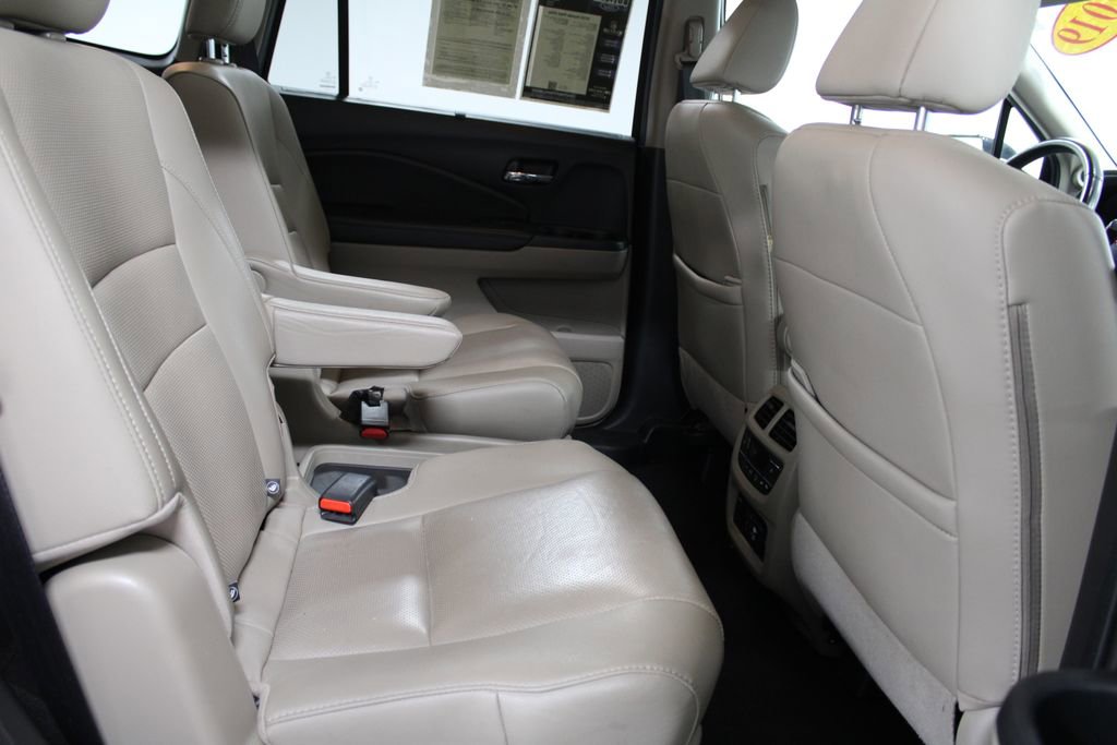 Used 2019 Honda Pilot Elite image 31