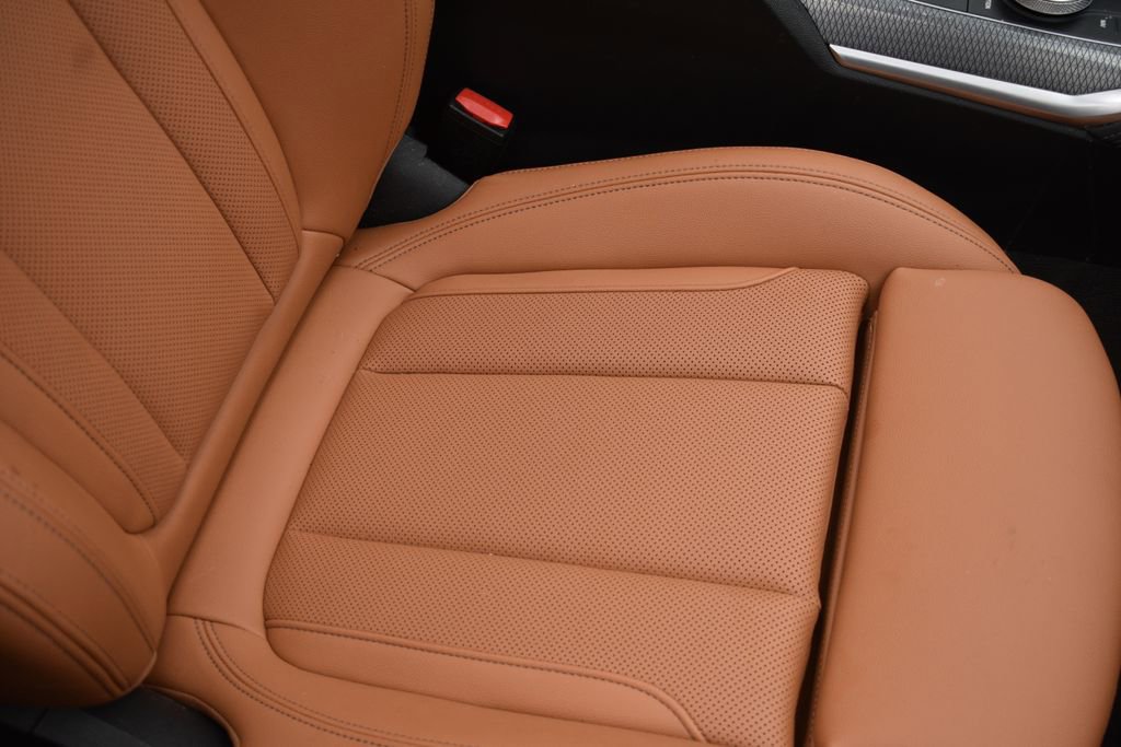 Used 2023 BMW i4 eDrive40 w/ M Sport Package image 25