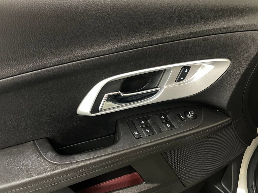 Used 2015 Chevrolet Equinox LS FWD image 20