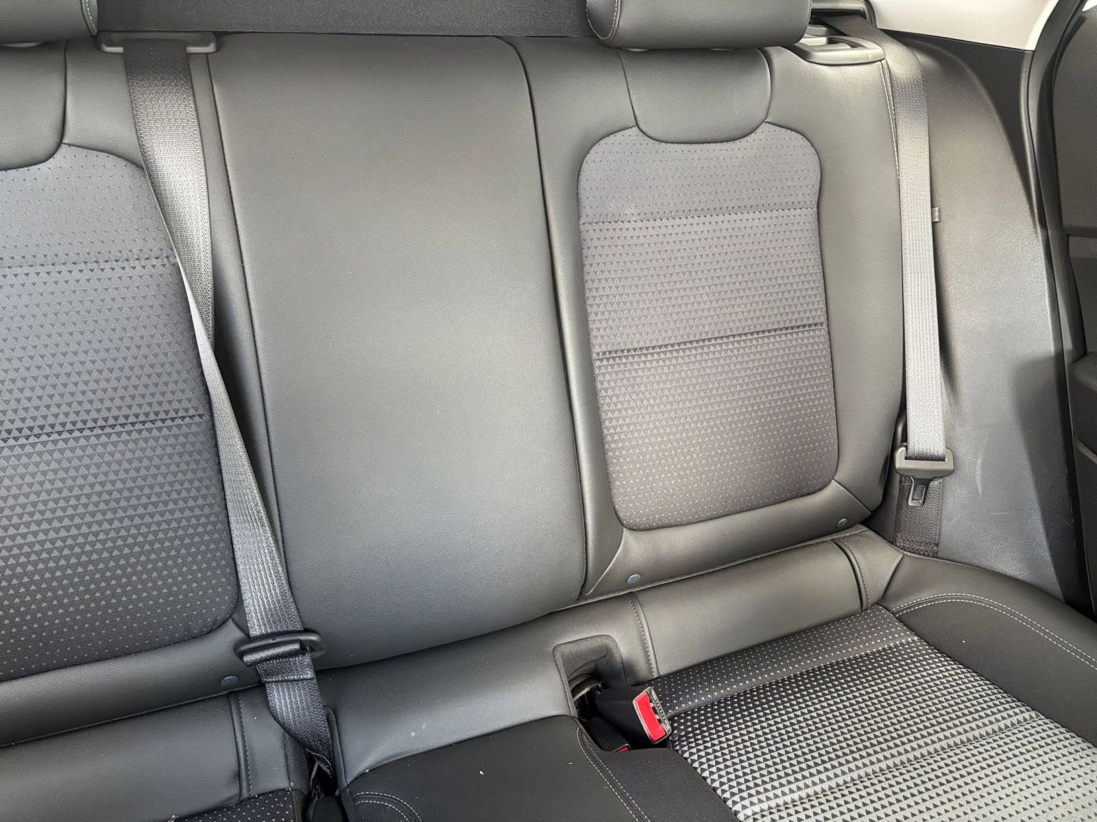 Used 2025 Chevrolet Trax LT image 36