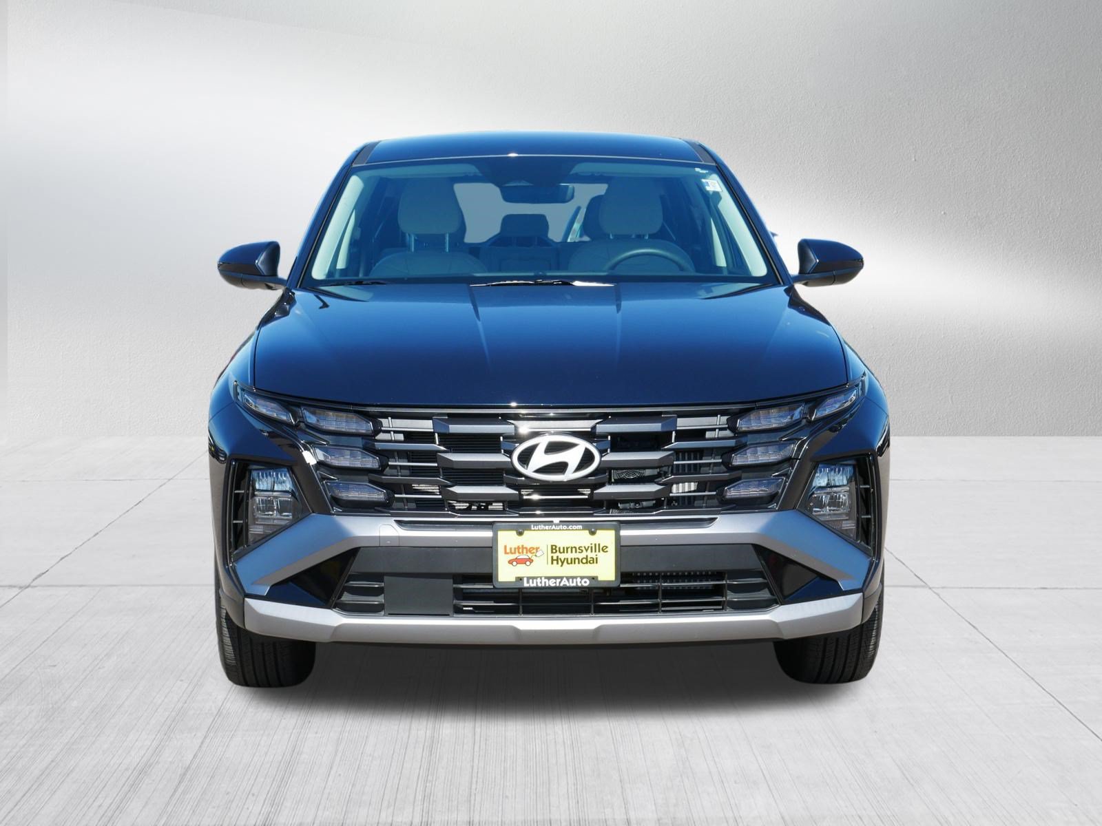 Used 2026 Hyundai Tucson Blue SE AWD/4WD image 2