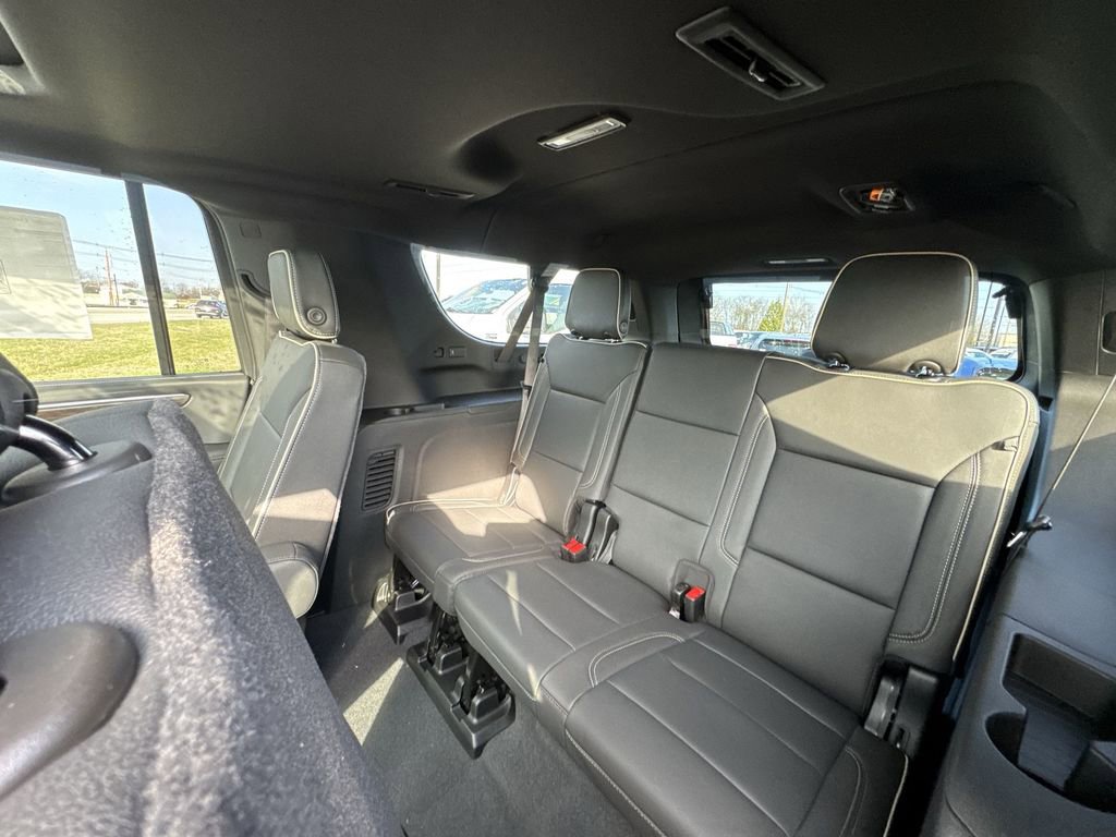 New 2026 Chevrolet Suburban Premier w/ Sun And Tow Package image 24