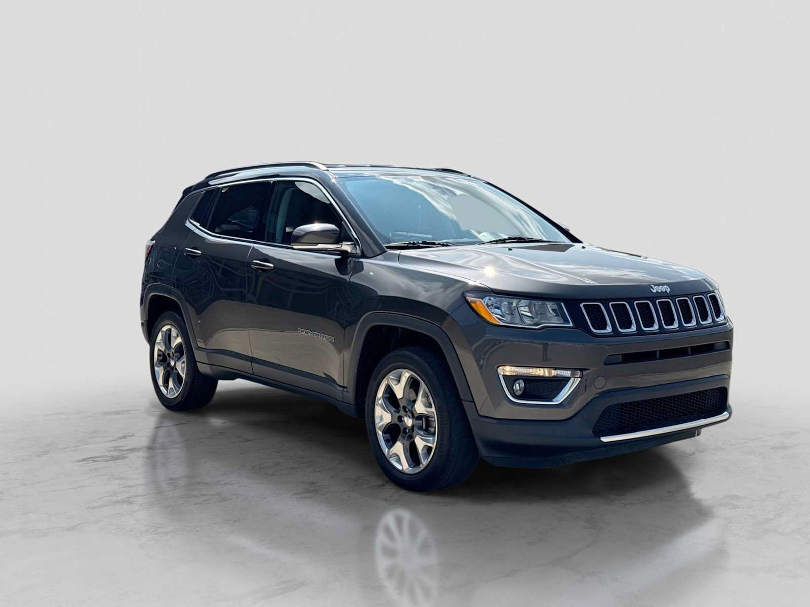 Used 2018 Jeep Compass Limited w/ Navigation Group AWD/4WD image 8