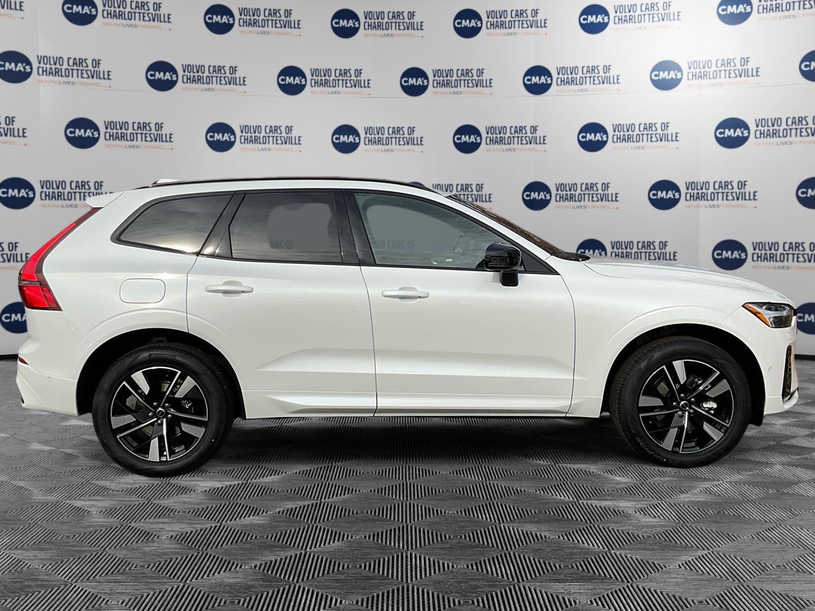 New 2026 Volvo XC60 B5 Plus w/ Protection Package Premier AWD/4WD image 6