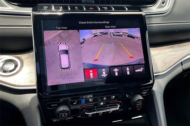 Used 2025 Jeep Grand Cherokee Limited 4xe image 23