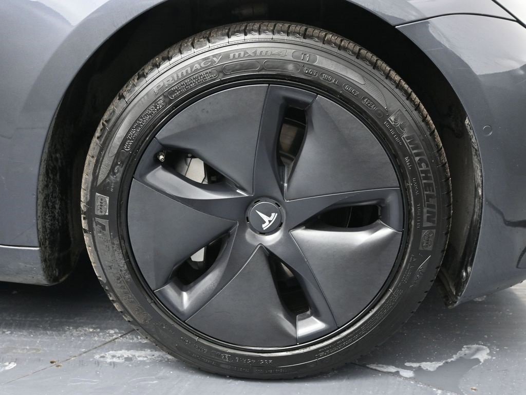 Used 2018 Tesla Model 3 Long Range image 13