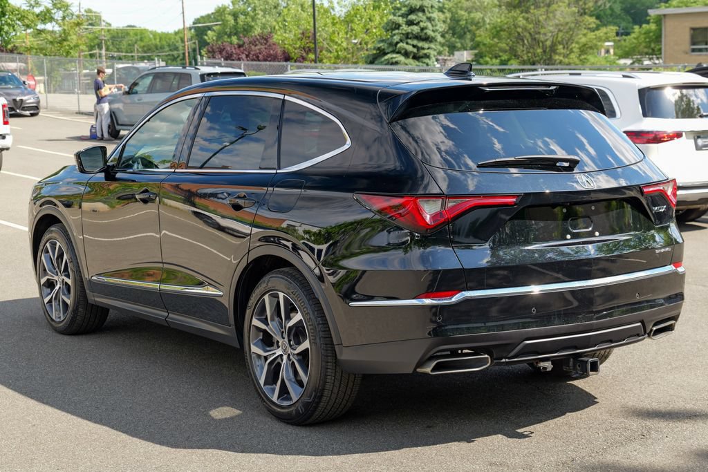 Used 2023 Acura MDX SH-AWD w/ Technology Package image 5