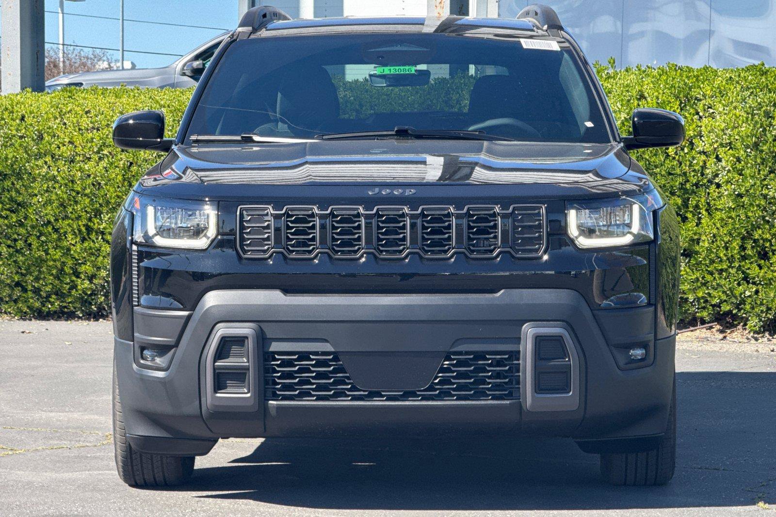 New 2026 Jeep Cherokee Laredo AWD/4WD image 8