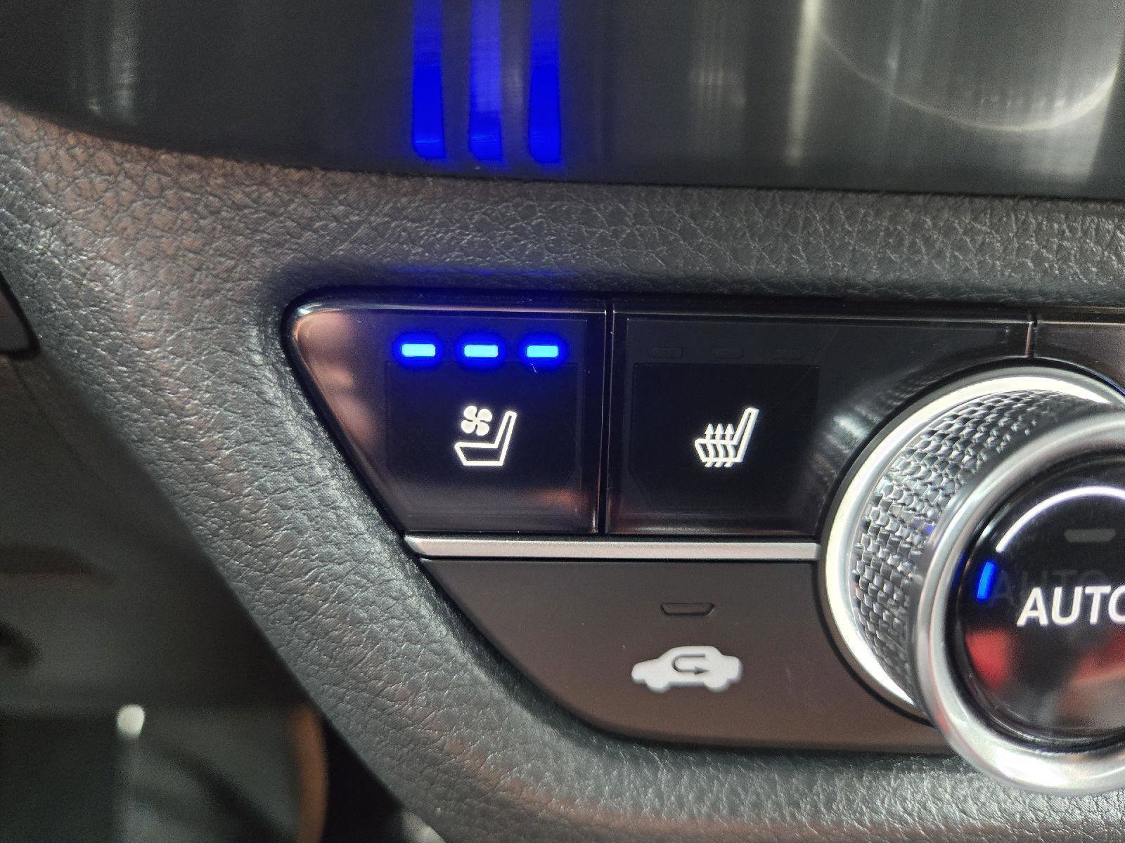 Certified 2025 Acura ADX A-Spec image 39