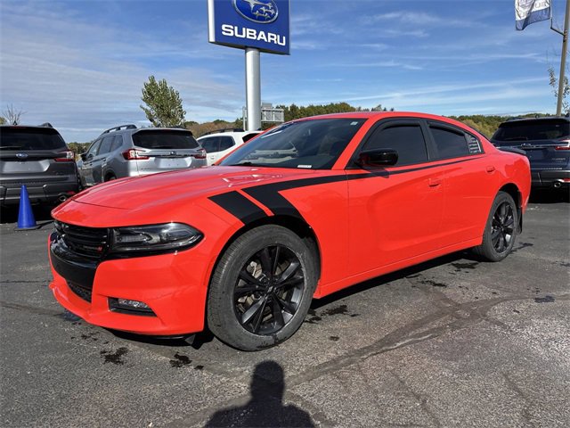 Used 2020 Dodge Charger SXT w/ Blacktop Package image 6