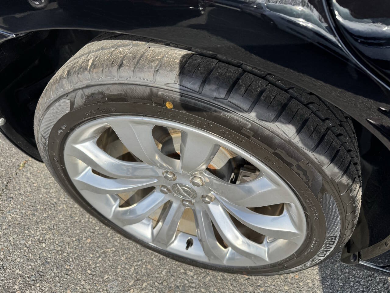 Used 2019 Chrysler 300 Touring w/ Chrome Appearance Package RWD image 17