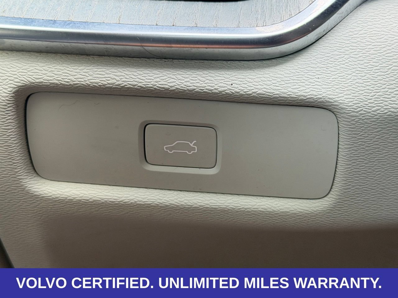 Certified 2024 Volvo S60 B5 Plus FWD image 21
