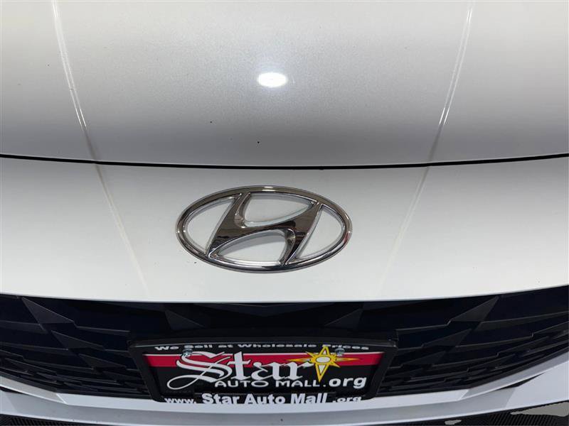 Used 2021 Hyundai Elantra SE FWD image 23